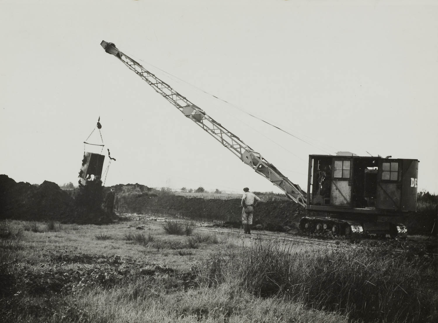 Aanleg van een spoorlijn bij Schoonebeek