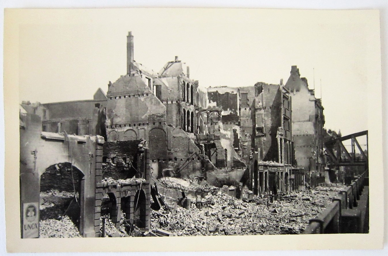 Rotterdam, Boompjes, na het bombardement in 1940