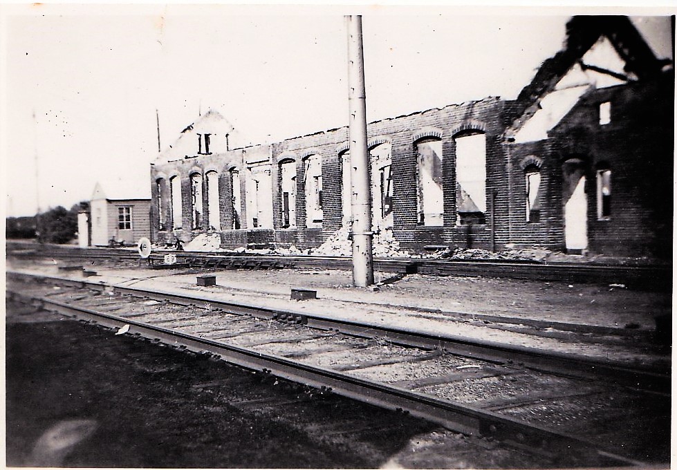 Zwolle, uitgebrande goederenloods 10 mei 1940