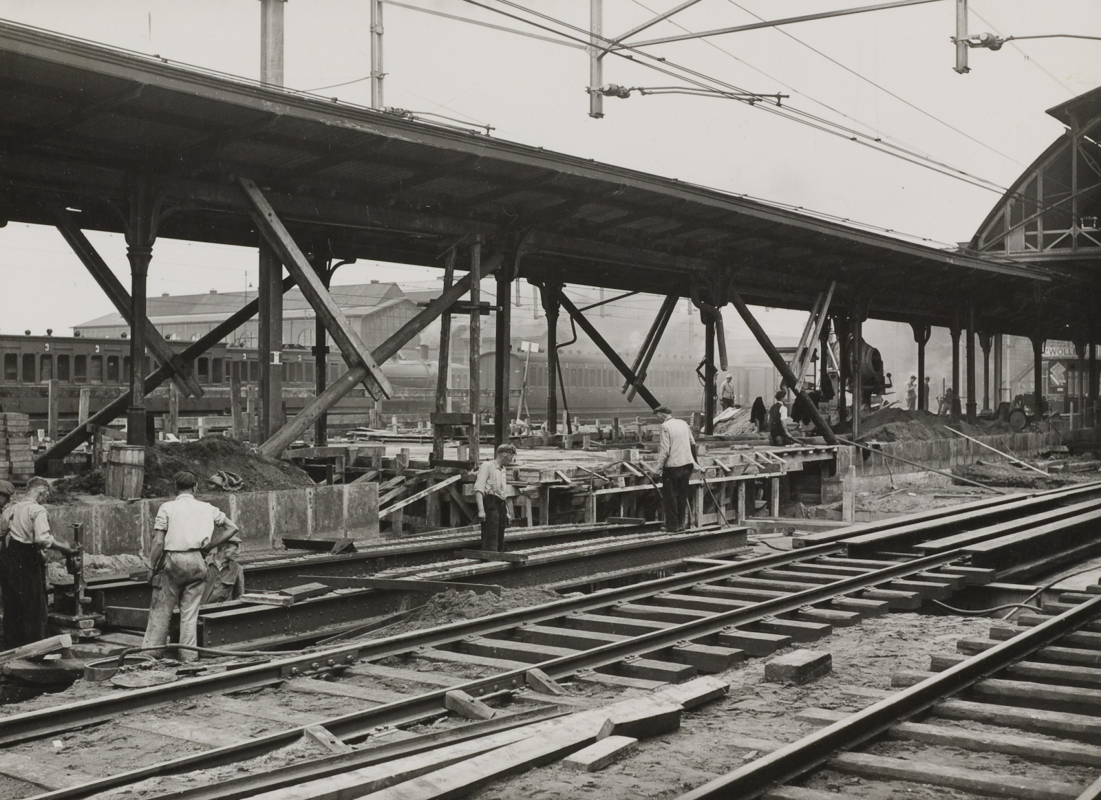 De bouw van de tunnel onder het station van Zwolle